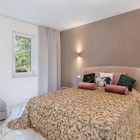 Ca' Dei Cedri 3* ميستر