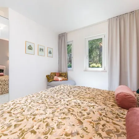 Ca' Dei Cedri מסטרה